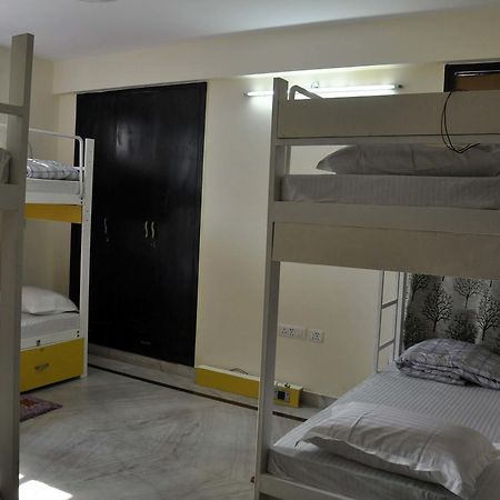 Friends Hostel Új-Delhi Kültér fotó