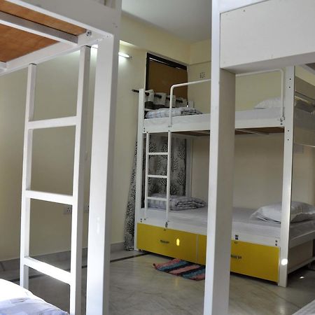 Friends Hostel Új-Delhi Kültér fotó