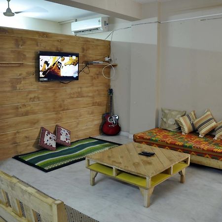 Friends Hostel Új-Delhi Kültér fotó