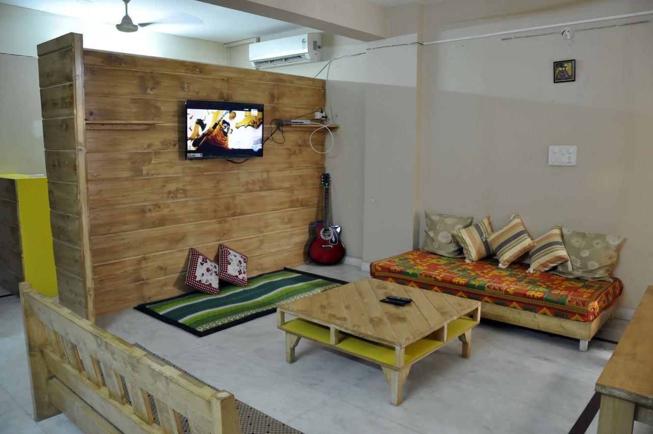 Friends Hostel Új-Delhi Kültér fotó